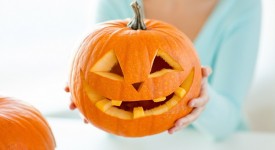 7 mosse intagliare zucca halloween foto