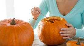 7 mosse intagliare zucca halloween foto