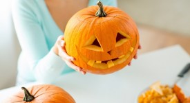 7 mosse intagliare zucca halloween foto