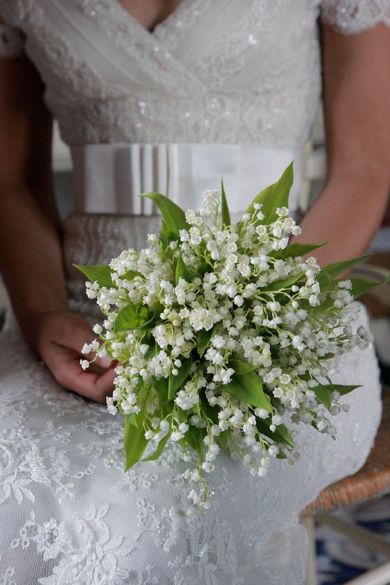 I più bei bouquet da sposa con i mughetti