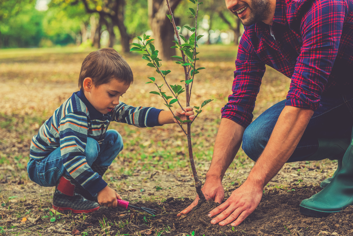 bambini e giardinaggio