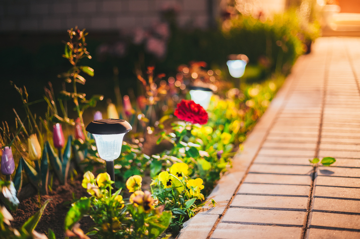 Come progettare l'illuminazione del giardino